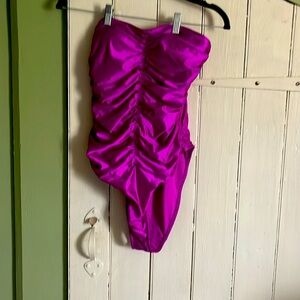 BNWD Strapless Ruched one piece swimsuit